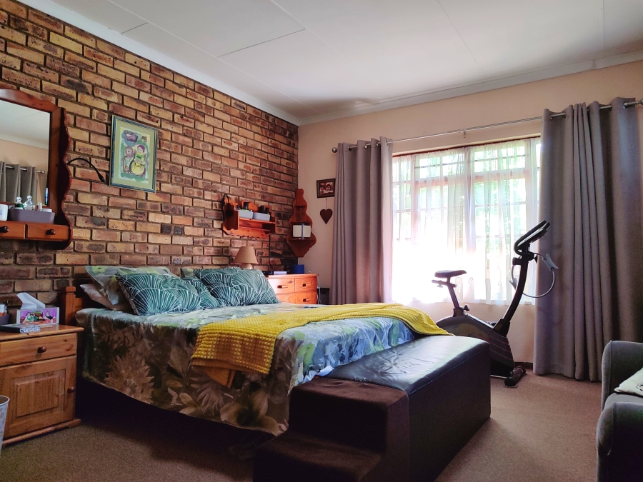 3 Bedroom Property for Sale in Wilkoppies North West